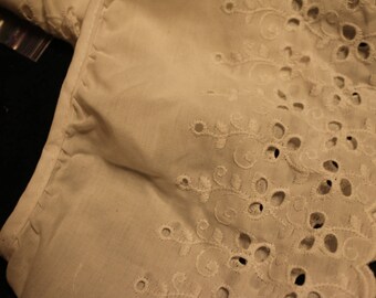 11-U 6.5 inch wide eyelet ruffled trim