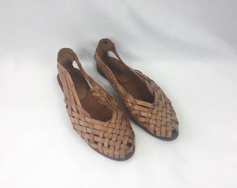 Vintage 80s Leather Woven Shoes / Flats / Footworks / Light Brown / Tan / Size 7 M / Huarache Sandals Brazil / Victory / Slip Ons