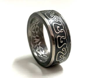 Suriname 250 cent coin ring size 7.5