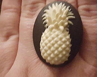 Pineapple ring, Pinapple, Hawaii, Kitsch ring, Tiki Ring, Fruit, Fruit ring, Ready to ship, MsFormaldehyde, Pinup