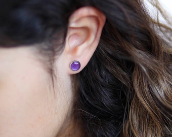 Mood Earrings - Color Changing Earrings - Stainless Steel Earrings - Pink Studs - Purple Studs - Mood Jewelry - Heat Sensitive Earrings