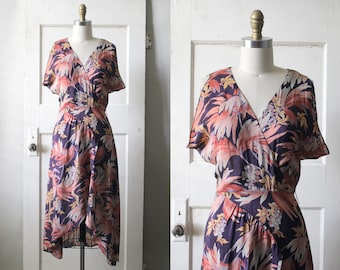 Vintage 1970s Floral Print Dress / 30s Style Tropical Rayon Dress / Bird of Paradise Dress