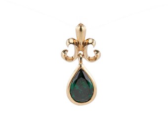 Minion Baroque Pendant Gilded