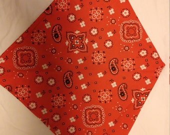 Dog Bandana - Traditional Red Bandana Print