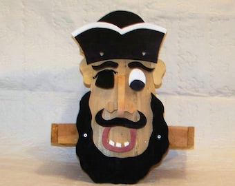Black Beard The Pirate Bird Feeder
