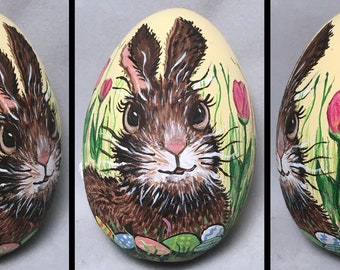 Easter Egg, hand painted Bunny in Tulips