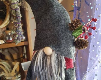 FOREST SPIRIT (grey/burgundy) ~ Tomte, Tomten, Gnome, Nisse, Swedish, Scandinavian, Nordic, felted, Hygge