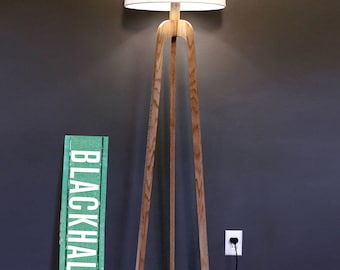 Danish Modern Tripod Floor Lamp – Oak