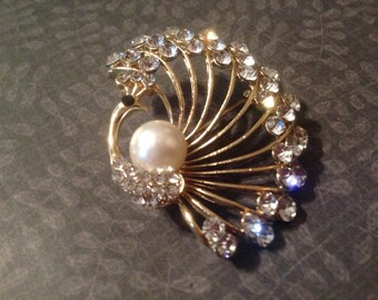 Vintage High Quality -Clear Rhinestone Crystal -Peacock- Brooch