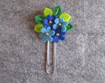 SALE!!! Flower paper clip; Blue flowers and SILVER beads; planner clip; planner accessories; Felt paper clip; bookmark; Gift under 5