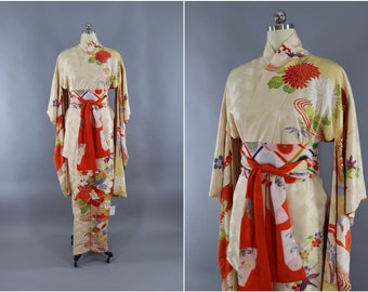 Vintage Silk Kimono Robe / Vintage Dressing Gown / Vintage Lingerie Robe Furisode / Loungewear / 1960s Gold Orange Floral Embroidery