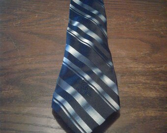 VINTAGE Contessa WARA NECKTIE made for Frost Bros