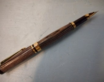 Hand Crafted Fountian Pen made with Black laminet Wood
