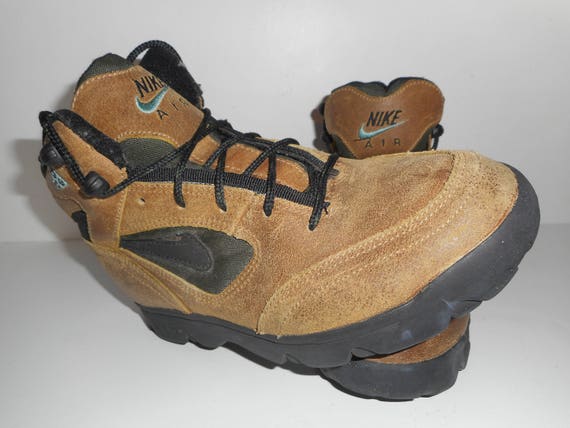 Vintage 90s 1994 Nike Air ACG Boots Size 8 (940608-ID) Vintage 90s 1994 Nike Air ACG Boots Size 8 (940608-ID)