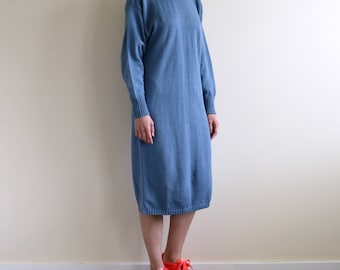 smokey blue acrylic knit midi dress / mock neck dress / knit sack dress / small