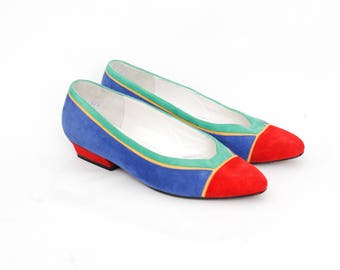 vintage retro pumps | blue suede shoes | dress kitten heel shoes | blue flat heels | bright colored slip ons | pointed toe flats | size 6.5