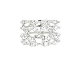 Flowers and lace ring