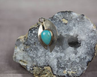 Vintage Modern Native American Sterling Silver Turquoise Pendant