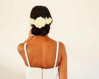 Ivory flower bridal rustic wedding hair comb, boho wedding hair accessories flowers, ivory hair flowers