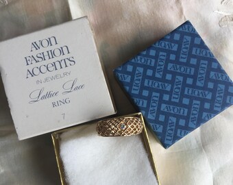 SALE! NIB Vintage Avon Lattice Lace Ring Size 7 or 6, 1978