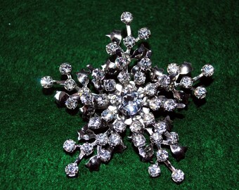 Vintage 1950's Rhinestone Star Burst Brooch