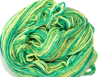 Merino Wool Yarn | Single ply worsted weight yarn | 4oz. 220 yards | Soft | Warm | Handdyed | Handspun Yarn |