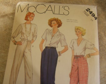 McCalls 2494 uncut size 14 Classic slacks