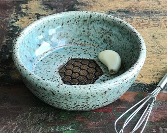 Ceramic Garlic Grater Bowl - Garlic Grater Dish - Ginger Grater