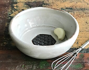 Ceramic Garlic Grater Bowl - Garlic Grater Dish - Ginger Grater