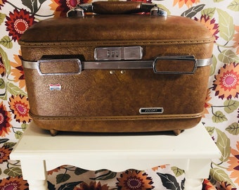 American Tourister Cosmetic Case