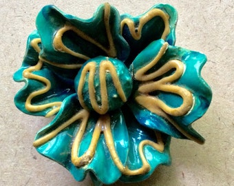 Really Unique Retro Artisan Boho Plastic Funky Brooch