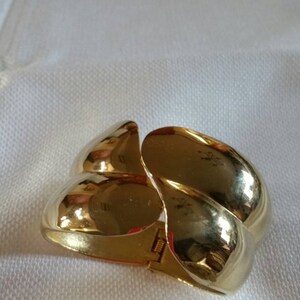 Vintage Goldtone cuff bracelet