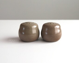 Heath Ceramics Speckled Olive Brown Salt and Pepper Shakers California Pottery