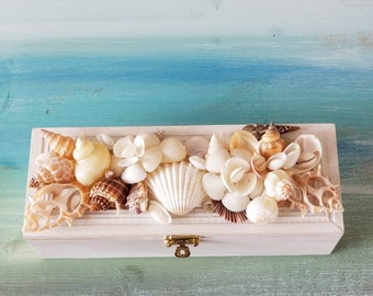 Seashell box . Wedding. Coastal decor. Treasure Box