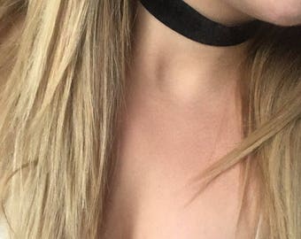 Wide Black Velvet Choker