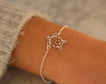 Turtle Bracelet, Tortoise Bracelet, Dainty Bracelet, Bracelet For Women, Animal Bracelet, Turtle Jewelry, Sea Turtle Bracelet, Charm
