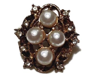 Vintage Gold tone and Pearl Ring