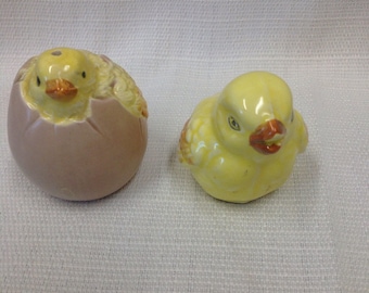 Vintage Chicks Hatching Salt Pepper Shakers Bought in 1983