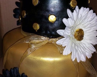 Black and Gold Cake