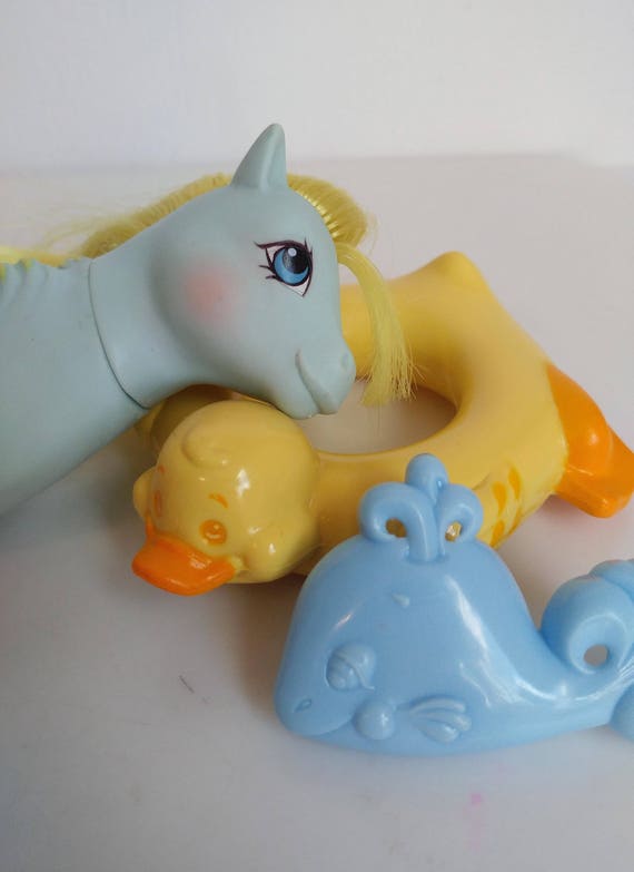 My Little Pony Baby Tiny Bubbles Seahorse Brush Floatie Toy