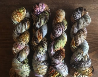SOCK/EARTHEN on merino/nylon sock (80/20% superwash merino/nylon; 400 yards/100g)