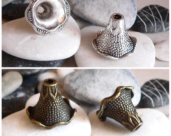 2 caps in the shape of cone bronze or antique silver 17 x 21 mm