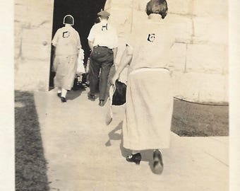 Vintage Snapshot "Bennington Monument 1924" Vermont Tourists Back Of Head 1920's Found Vernacular Photo