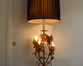 Vintage,Mid Century,Hollywood Regency Italian Toleware Table Lamp