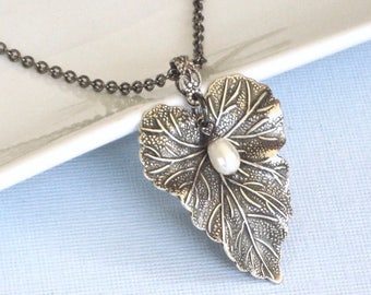 Silver Leaf Necklace - Pearl, Leaf Jewelry, Garden Jewelry, Nature Jewelry