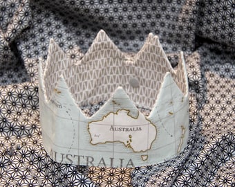 Crown adjustable baby/child - map of the World/Australia