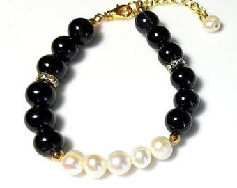 Black White Freshwater Pearl Bracelet Rhinestone Bracelet Gold Beaded Jewelry Black and White Bracelet Prom Bracelet Bridesmaid Bracelet
