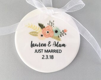 Just Married Wedding Ornament, Wedding Ornament, Wedding Ornaments, Wedding Gift, Wedding Gifts, Bridal Shower Gift, Just Married, Bride