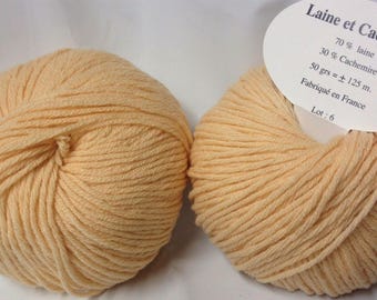 5 balls /saumone/ wool and cashmere made in FRANCE