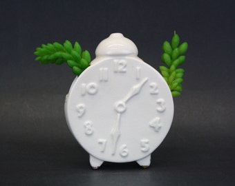 Vintage White Alarm Clock Wall Pocket Planter (E8382)